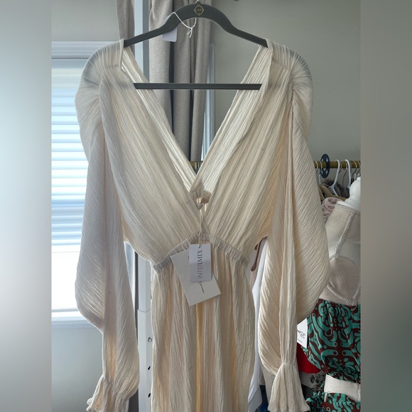 Intermix Savannah Morrow Elegant Cream Maxi Dress - Picture 11 of 11
